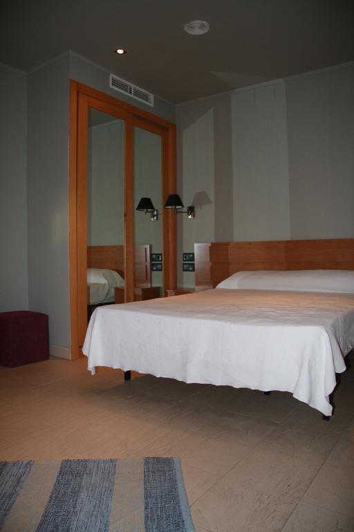 Hostal Playa Мазагон Номер фото
